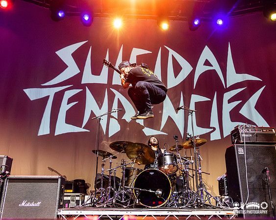 Suicidal Tendencies in concert