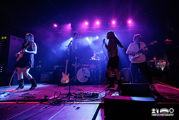 Ribbon Skirt in concert