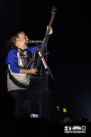 Carcass in concert