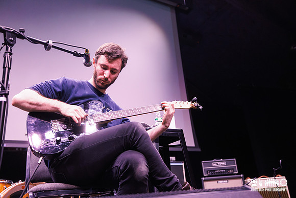 Eli Winter in concert