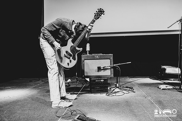 The Sharp Pins in concert