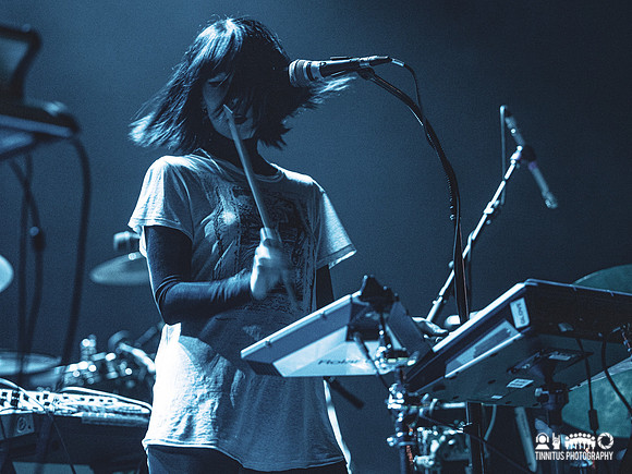 Glove in concert
