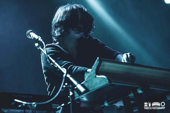 Glove in concert
