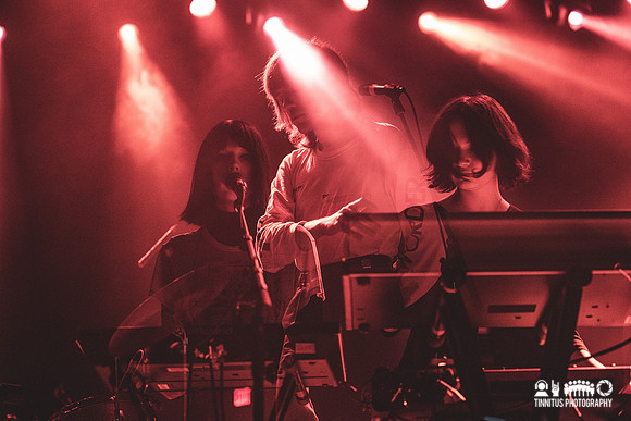 Glove in concert