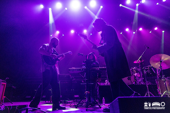 Inner Wave in concert