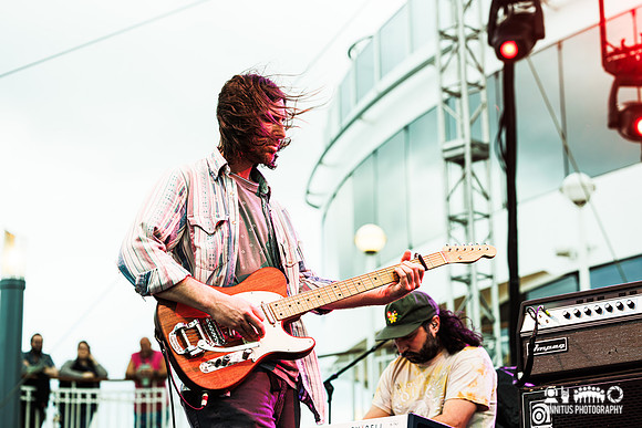 Kurt Vile and The Violators at Ice Cream Floats