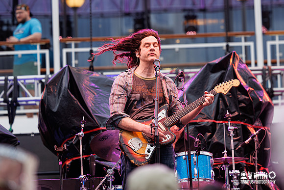 Kurt Vile and The Violators at Ice Cream Floats