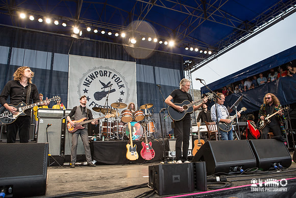 Roger Waters with My Morning Jacket and Lucius in concert