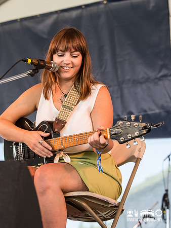Angel Olsen in concert