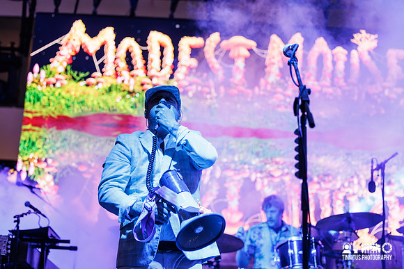 Modest Mouse at Ice Cream Floats