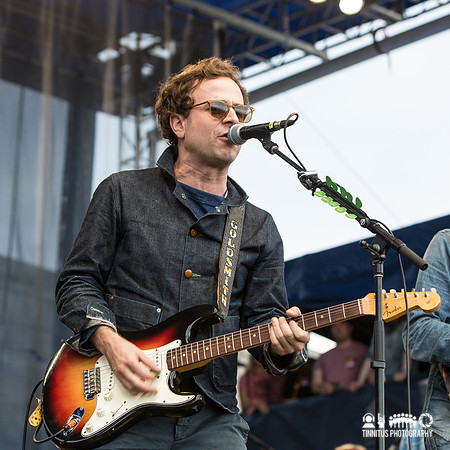 Taylor Goldsmith of Dawes in concert