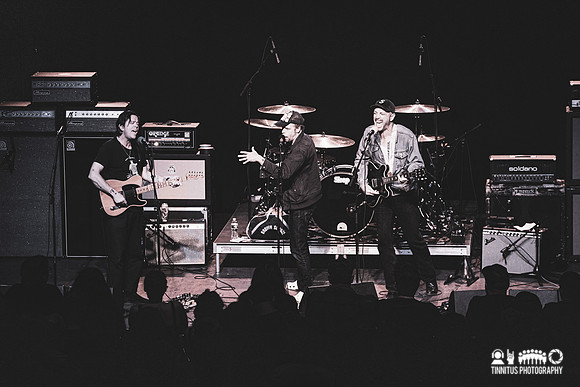 Superwolves in concert