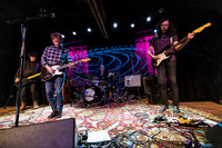 Split Single in concert