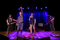 Split Single in concert