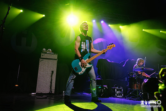 The Chats in concert
