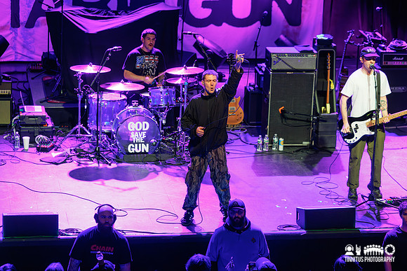 Militarie Gun in concert