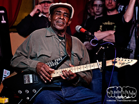 T-Model Ford in concert