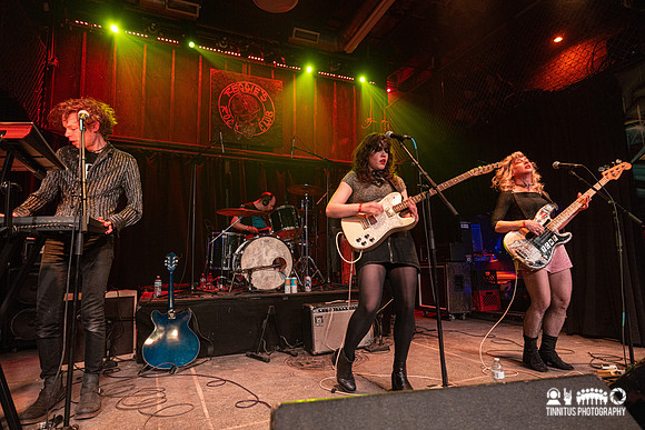 Coma Club in concert
