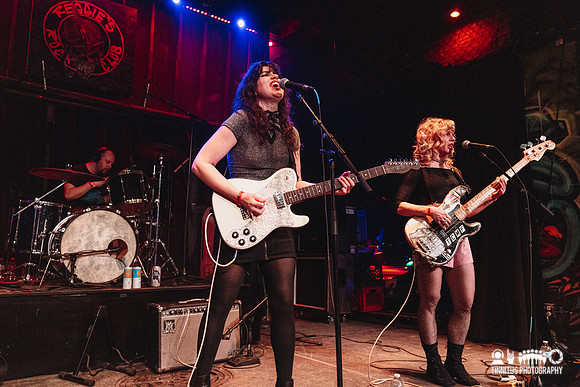 Coma Club in concert