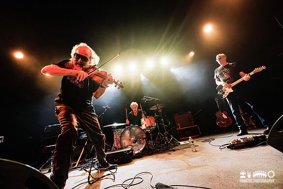 The Dirty Three in concert