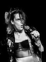 KO Queen in concert