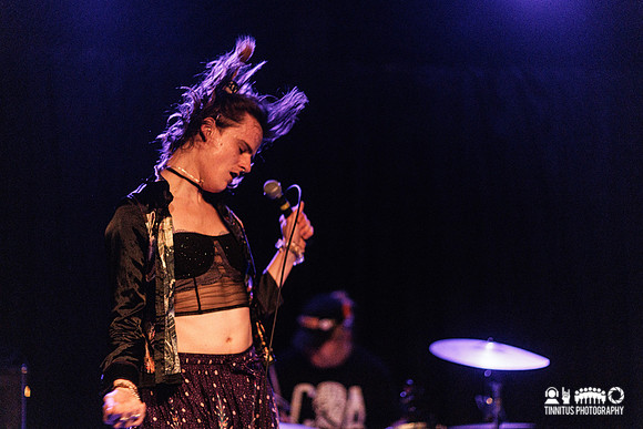 KO Queen in concert