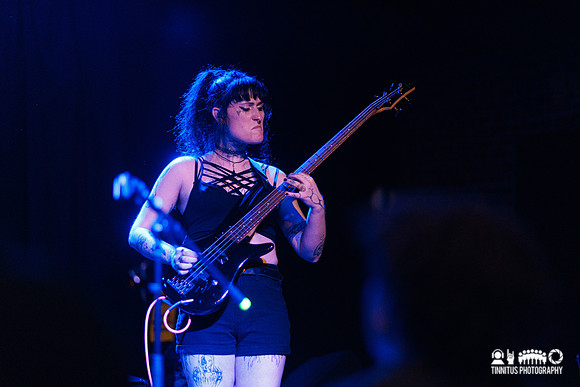 KO Queen in concert