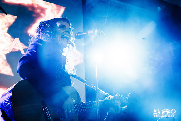 Lovina Falls in concert