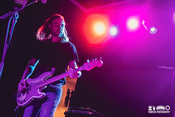 Cloud Nothings in concert