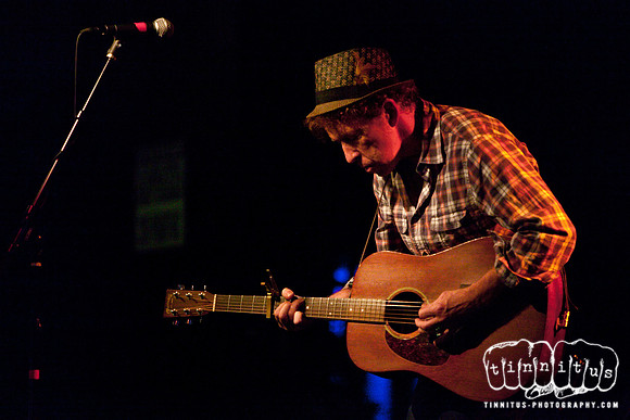 Dennis Brennan in concert