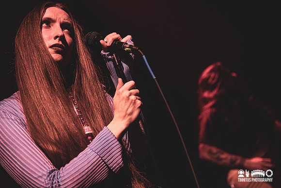 Dry Cleaning in concert