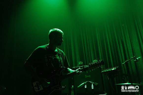 Dry Cleaning in concert