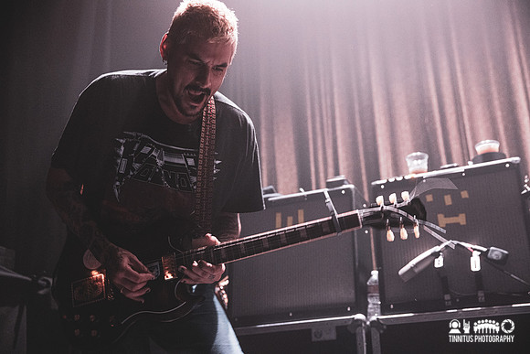 Dry Cleaning in concert
