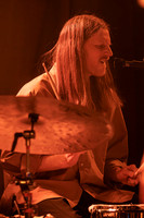 Dry Cleaning in concert