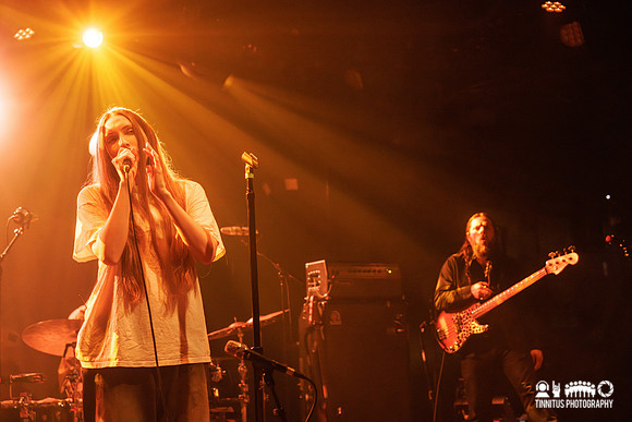 Dry Cleaning in concert