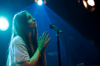 Dry Cleaning in concert