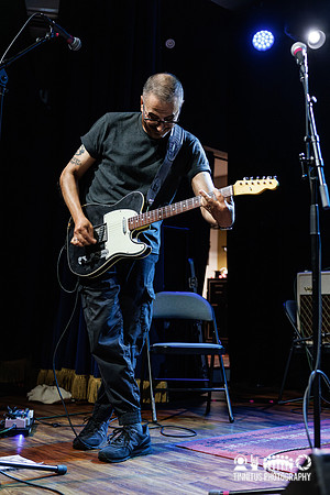 Silkworm in concert