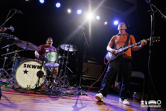 Silkworm in concert