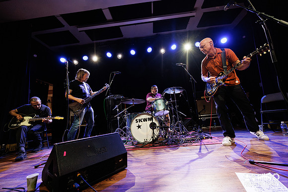 Silkworm in concert