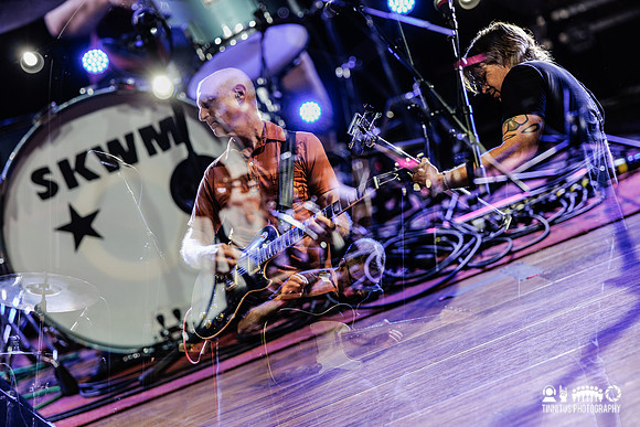 Silkworm in concert