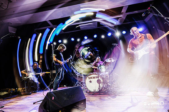 Silkworm in concert