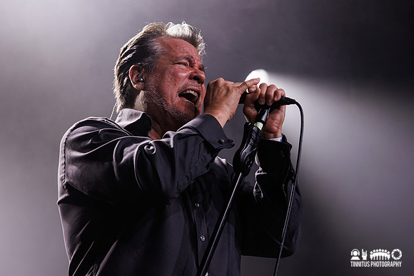 Hermano in concert