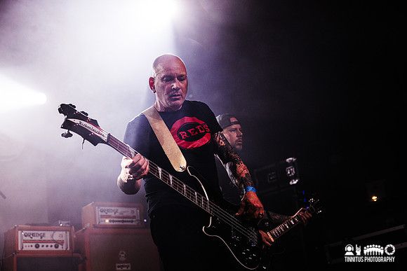 Hermano in concert