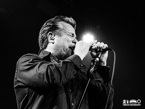 Hermano in concert