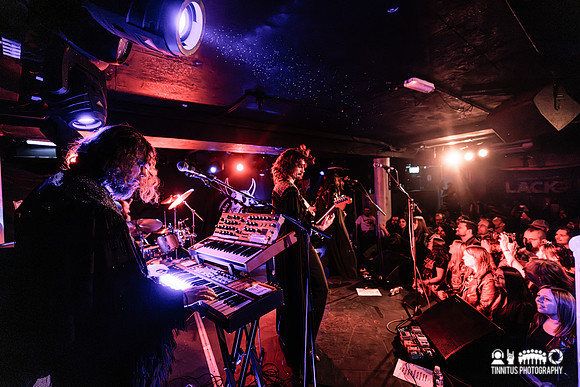 Hällas in concert