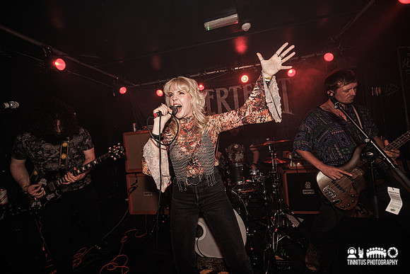 Molten Slag in concert