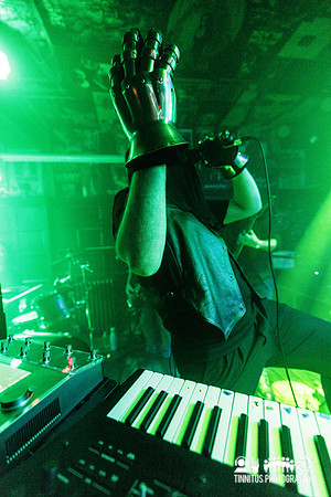 Dromos in concert