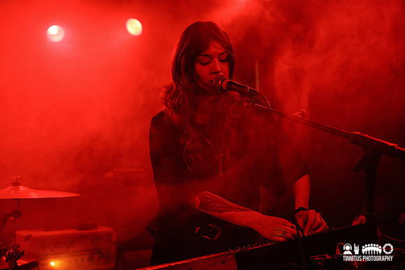 Den Der Hale in concert