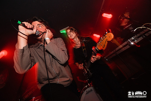 Den Der Hale in concert