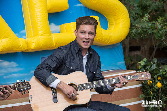 Frankie Ballard